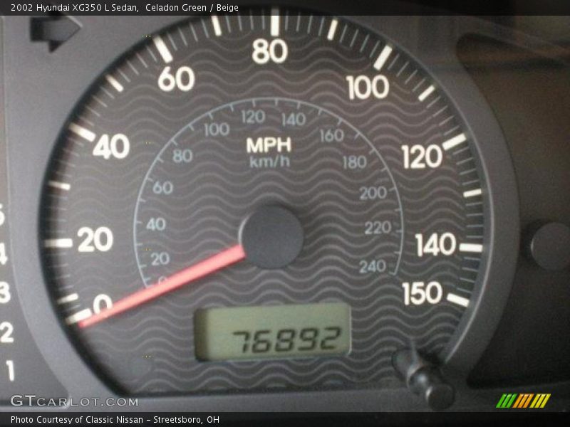 Celadon Green / Beige 2002 Hyundai XG350 L Sedan