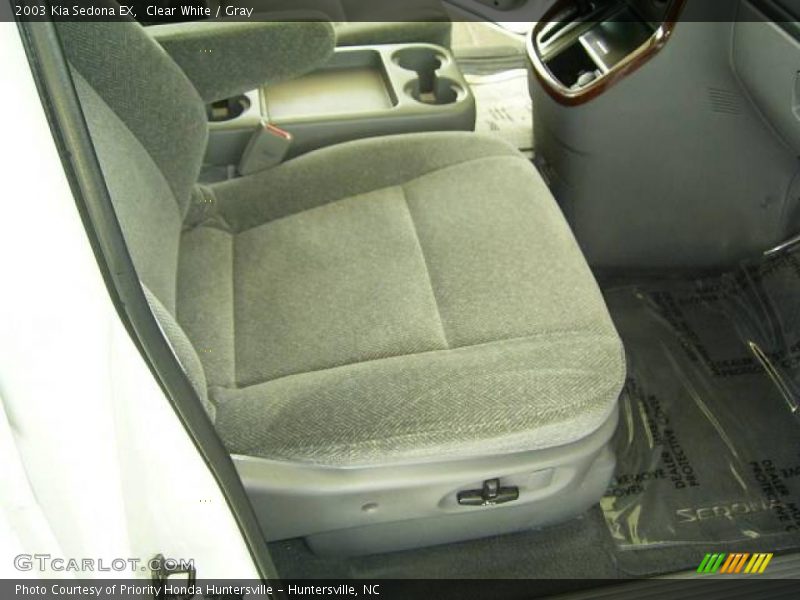 Clear White / Gray 2003 Kia Sedona EX