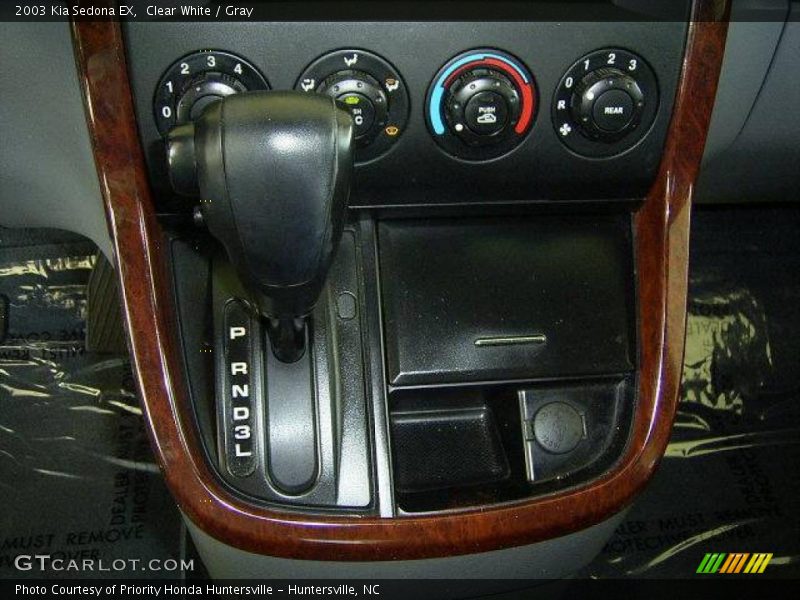 Clear White / Gray 2003 Kia Sedona EX