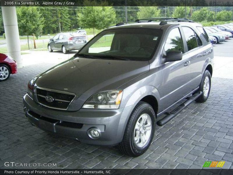 Alpine Gray / Gray 2006 Kia Sorento LX