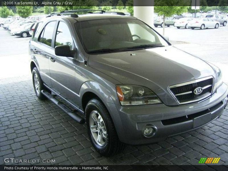 Alpine Gray / Gray 2006 Kia Sorento LX