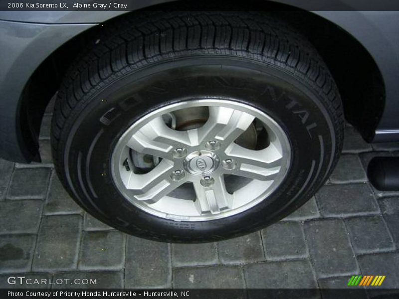 Alpine Gray / Gray 2006 Kia Sorento LX