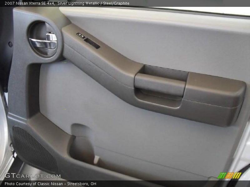 Silver Lightning Metallic / Steel/Graphite 2007 Nissan Xterra SE 4x4