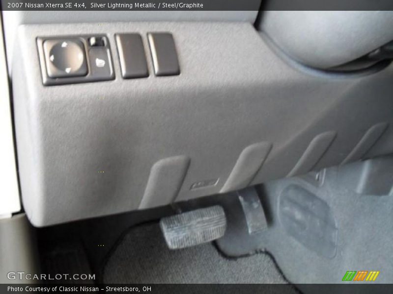 Silver Lightning Metallic / Steel/Graphite 2007 Nissan Xterra SE 4x4