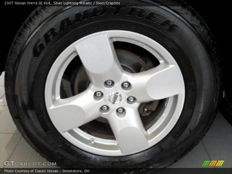 Silver Lightning Metallic / Steel/Graphite 2007 Nissan Xterra SE 4x4