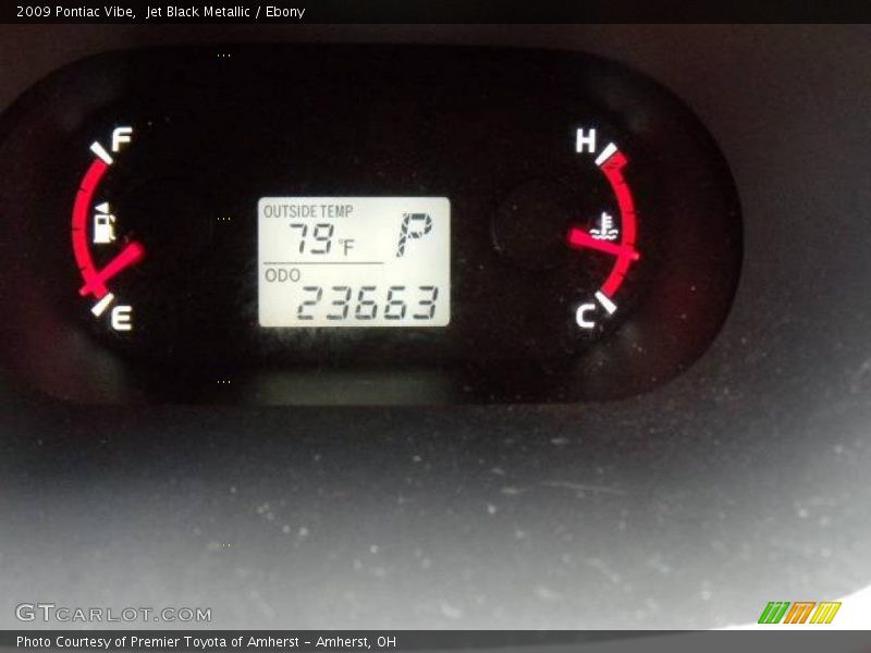 Jet Black Metallic / Ebony 2009 Pontiac Vibe