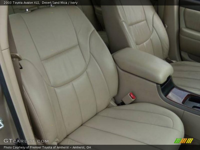 Desert Sand Mica / Ivory 2003 Toyota Avalon XLS