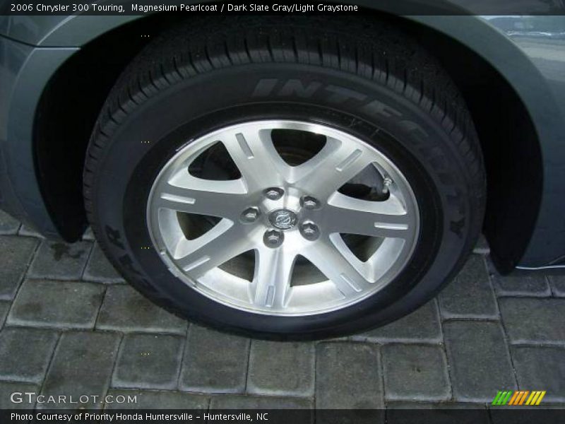 Magnesium Pearlcoat / Dark Slate Gray/Light Graystone 2006 Chrysler 300 Touring