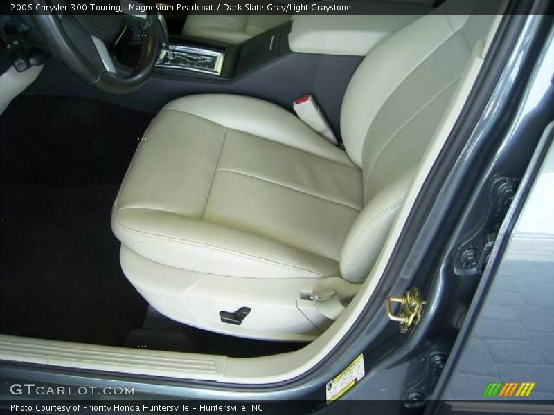 Magnesium Pearlcoat / Dark Slate Gray/Light Graystone 2006 Chrysler 300 Touring