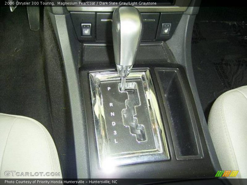 Magnesium Pearlcoat / Dark Slate Gray/Light Graystone 2006 Chrysler 300 Touring