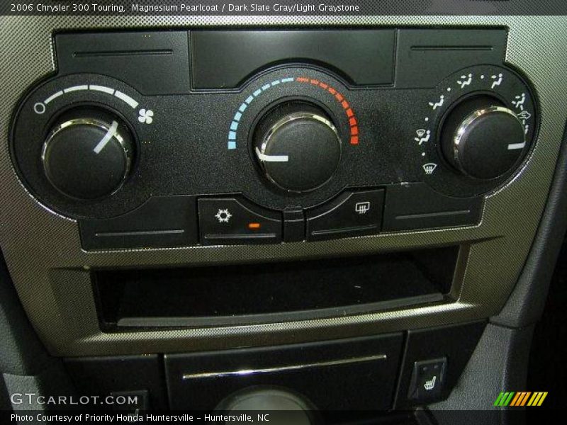 Magnesium Pearlcoat / Dark Slate Gray/Light Graystone 2006 Chrysler 300 Touring