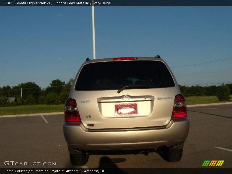Sonora Gold Metallic / Ivory Beige 2006 Toyota Highlander V6