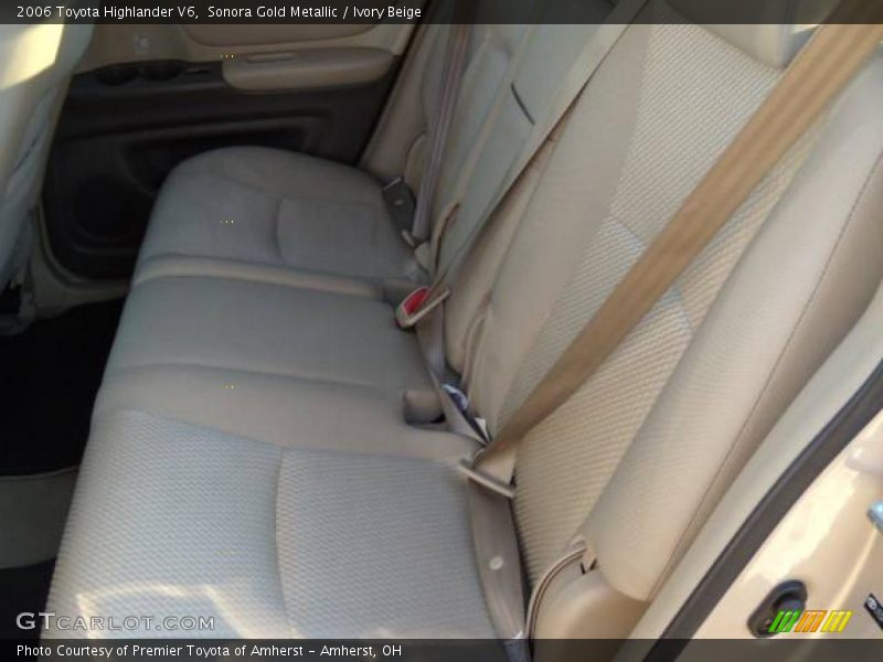 Sonora Gold Metallic / Ivory Beige 2006 Toyota Highlander V6