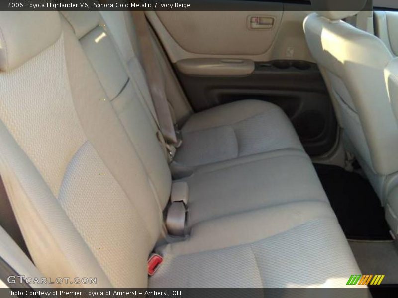 Sonora Gold Metallic / Ivory Beige 2006 Toyota Highlander V6