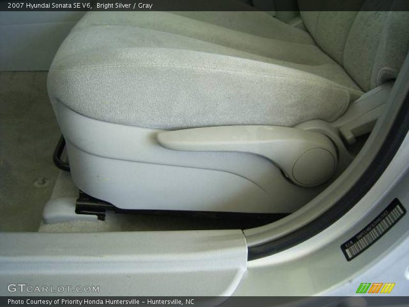 Bright Silver / Gray 2007 Hyundai Sonata SE V6
