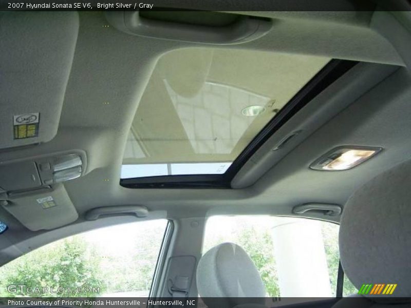 Bright Silver / Gray 2007 Hyundai Sonata SE V6