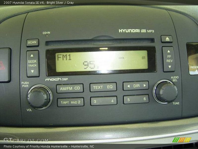 Bright Silver / Gray 2007 Hyundai Sonata SE V6