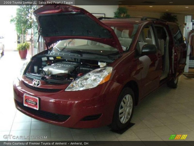 Salsa Red Pearl / Taupe 2009 Toyota Sienna LE