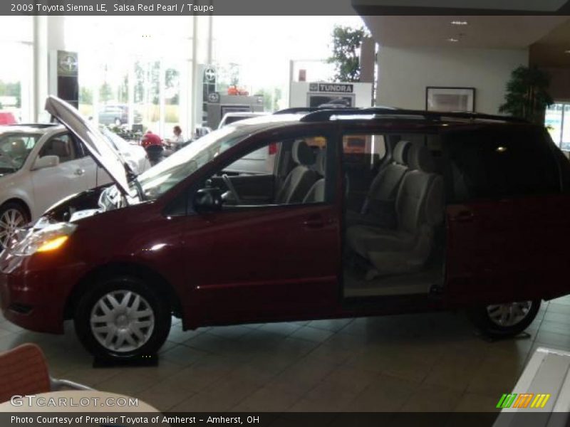 Salsa Red Pearl / Taupe 2009 Toyota Sienna LE