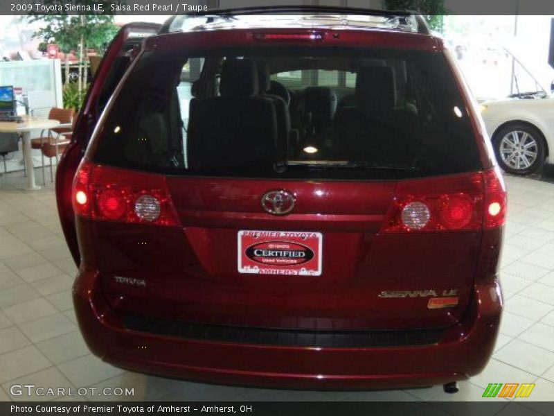 Salsa Red Pearl / Taupe 2009 Toyota Sienna LE