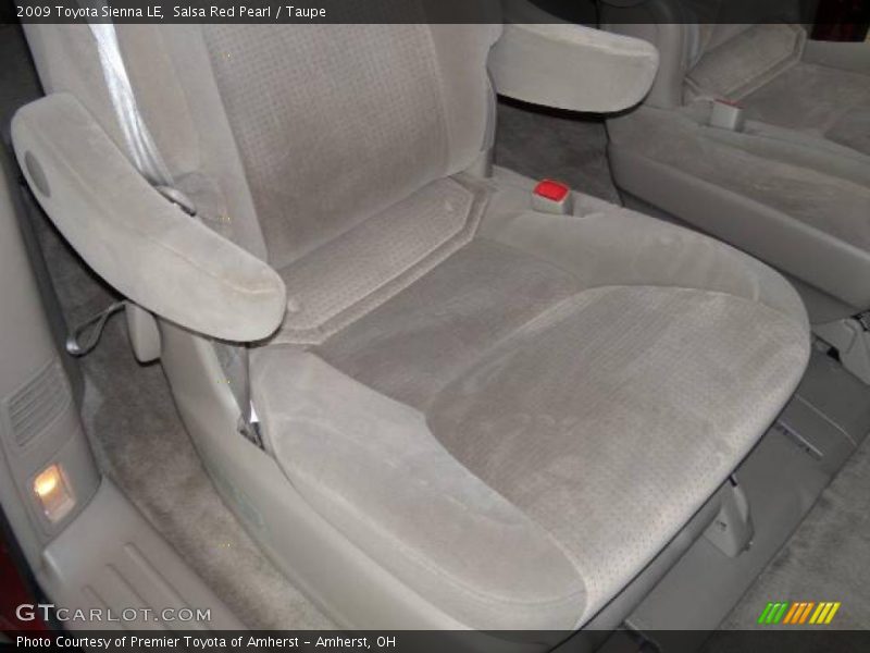 Salsa Red Pearl / Taupe 2009 Toyota Sienna LE