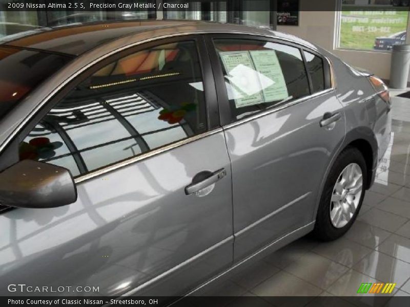 Precision Gray Metallic / Charcoal 2009 Nissan Altima 2.5 S