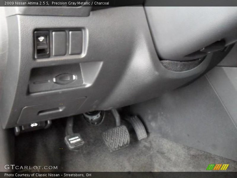 Precision Gray Metallic / Charcoal 2009 Nissan Altima 2.5 S
