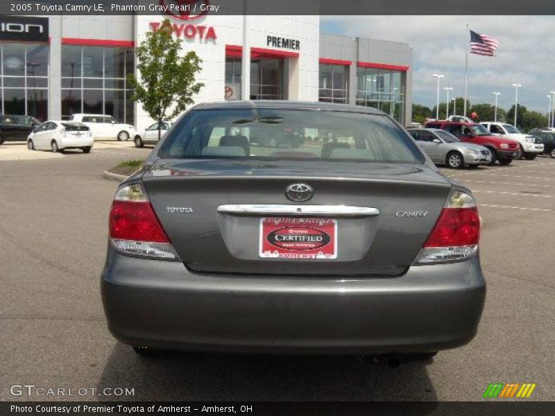 Phantom Gray Pearl / Gray 2005 Toyota Camry LE