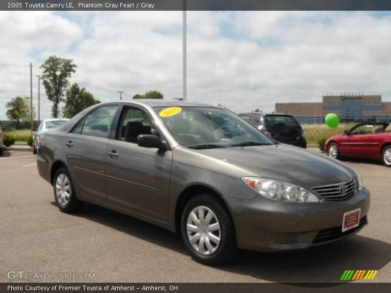 Phantom Gray Pearl / Gray 2005 Toyota Camry LE