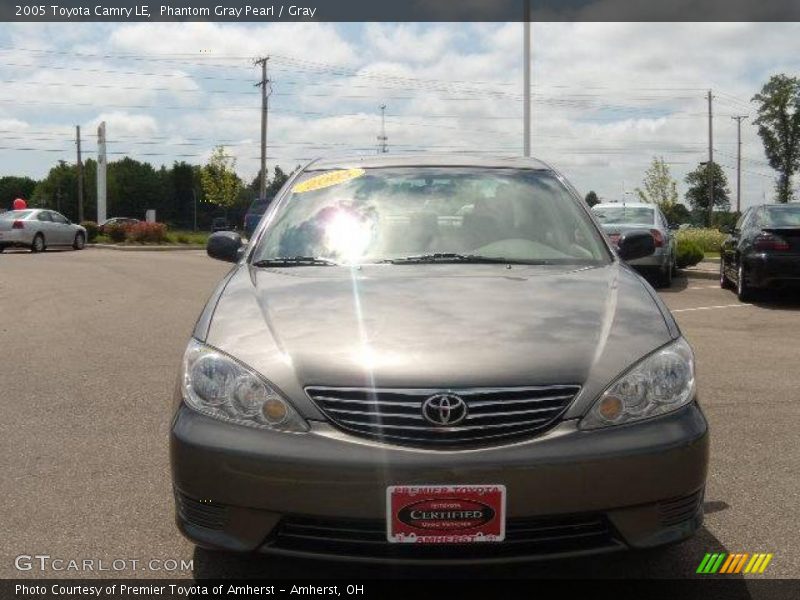 Phantom Gray Pearl / Gray 2005 Toyota Camry LE