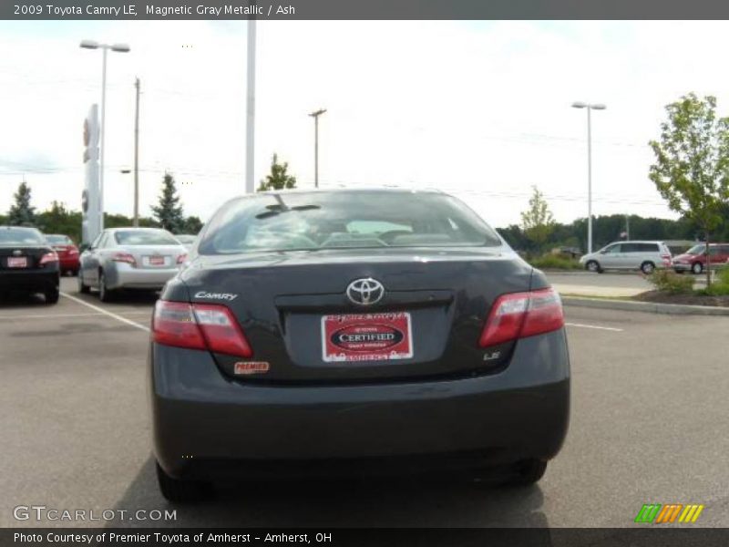 Magnetic Gray Metallic / Ash 2009 Toyota Camry LE