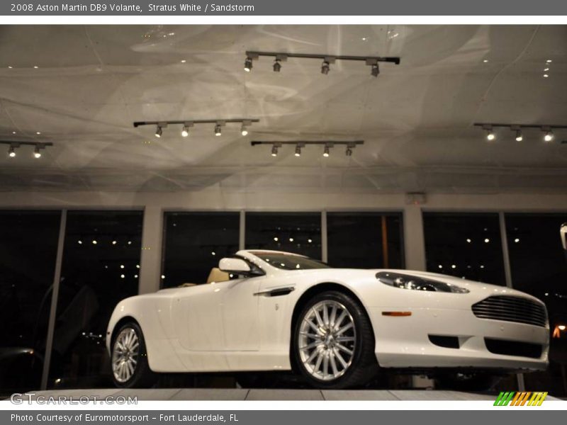 Stratus White / Sandstorm 2008 Aston Martin DB9 Volante