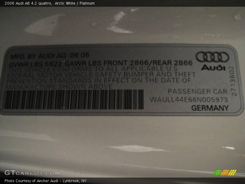 Arctic White / Platinum 2006 Audi A8 4.2 quattro