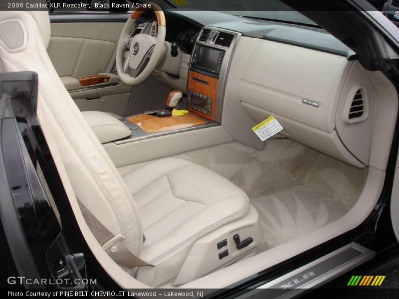 Black Raven / Shale 2006 Cadillac XLR Roadster