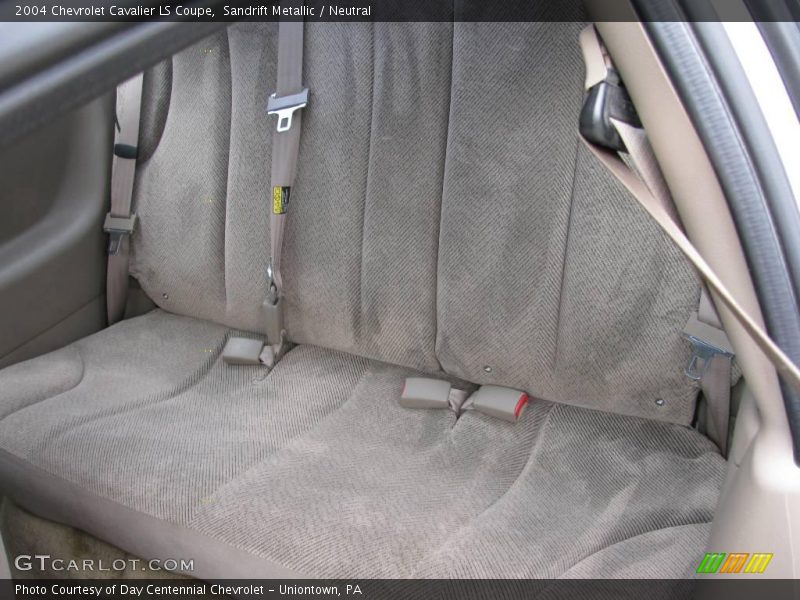 Sandrift Metallic / Neutral 2004 Chevrolet Cavalier LS Coupe