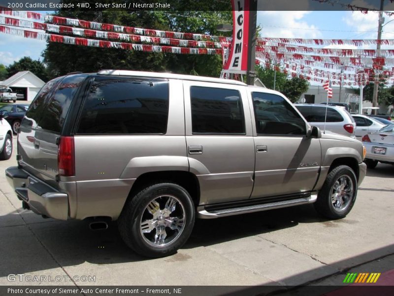 Silver Sand / Neutral Shale 2000 Cadillac Escalade 4WD