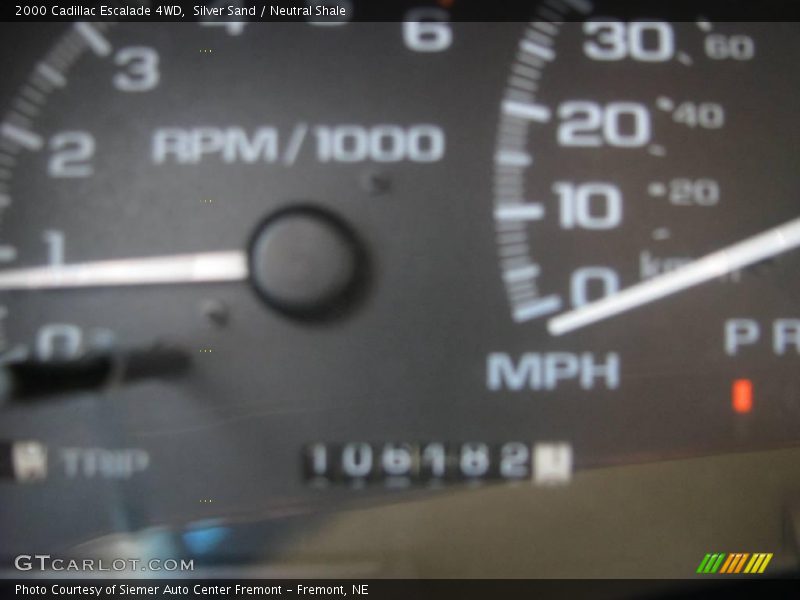 Silver Sand / Neutral Shale 2000 Cadillac Escalade 4WD