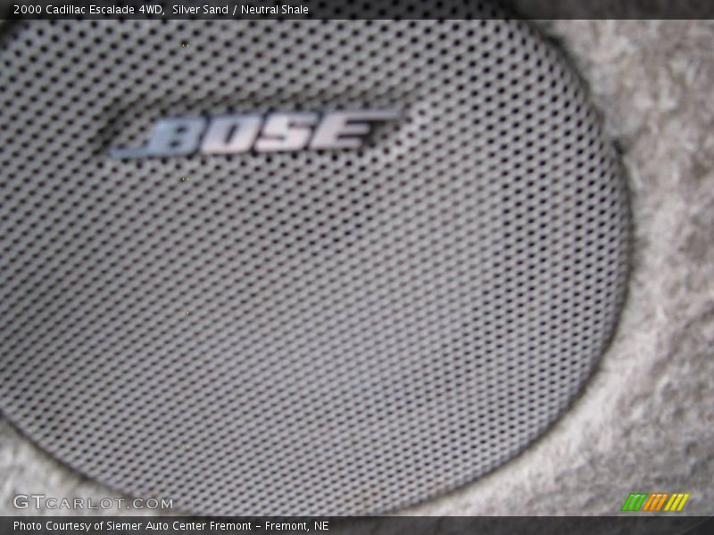 Silver Sand / Neutral Shale 2000 Cadillac Escalade 4WD