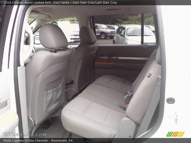 Cool Vanilla / Dark Slate Gray/Light Slate Gray 2009 Chrysler Aspen Limited 4x4