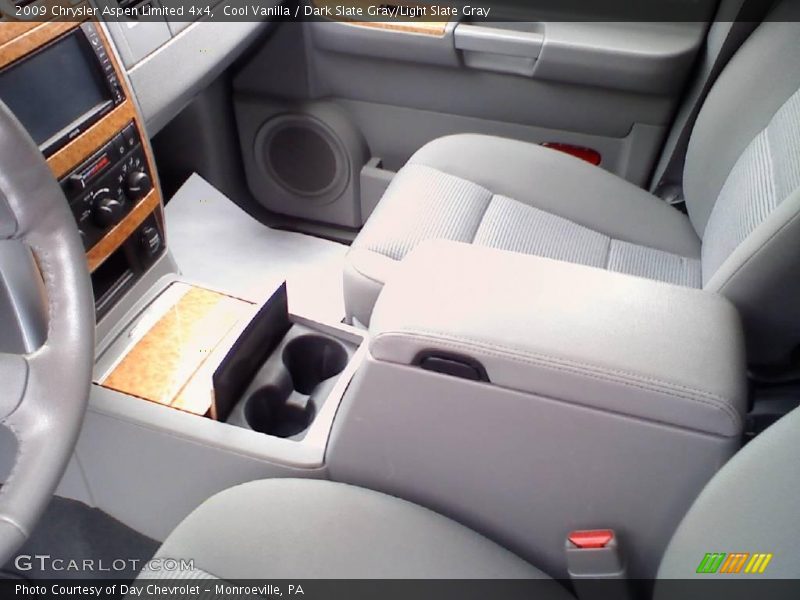 Cool Vanilla / Dark Slate Gray/Light Slate Gray 2009 Chrysler Aspen Limited 4x4