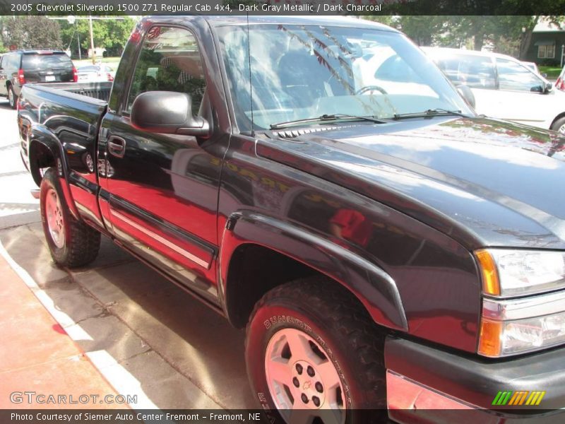 Dark Gray Metallic / Dark Charcoal 2005 Chevrolet Silverado 1500 Z71 Regular Cab 4x4