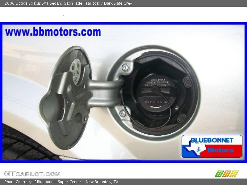 Satin Jade Pearlcoat / Dark Slate Grey 2006 Dodge Stratus SXT Sedan