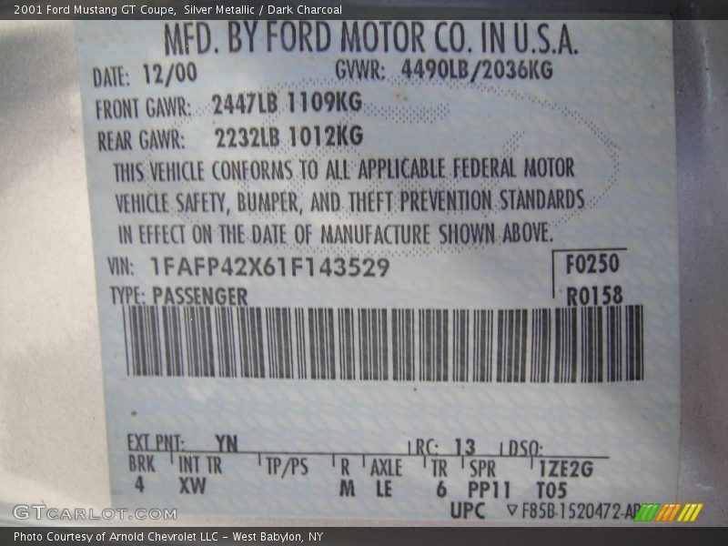 Silver Metallic / Dark Charcoal 2001 Ford Mustang GT Coupe