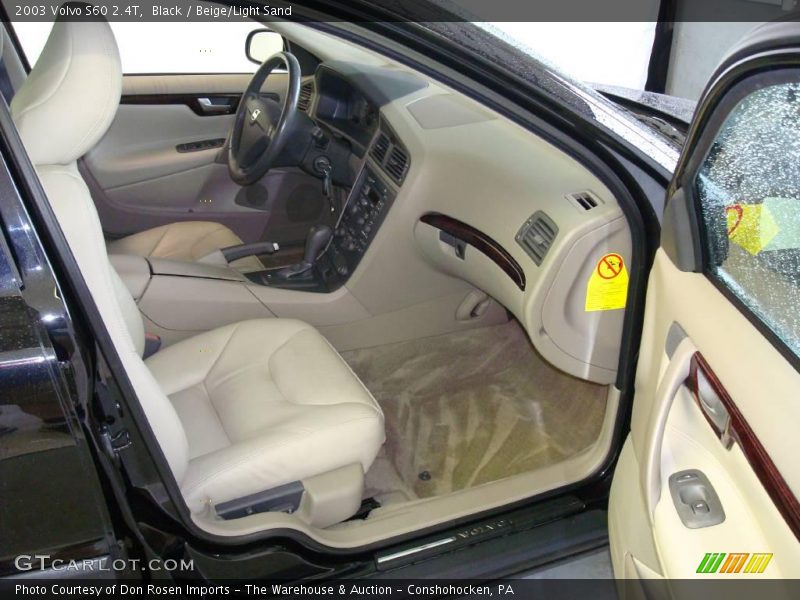 Black / Beige/Light Sand 2003 Volvo S60 2.4T