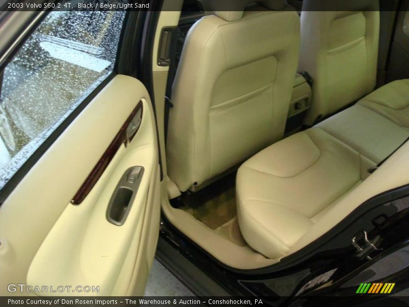 Black / Beige/Light Sand 2003 Volvo S60 2.4T