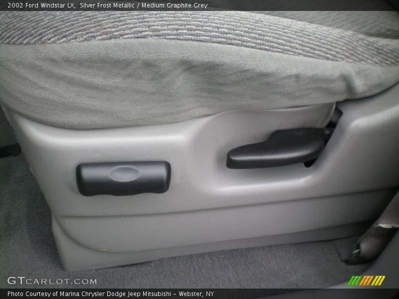 Silver Frost Metallic / Medium Graphite Grey 2002 Ford Windstar LX