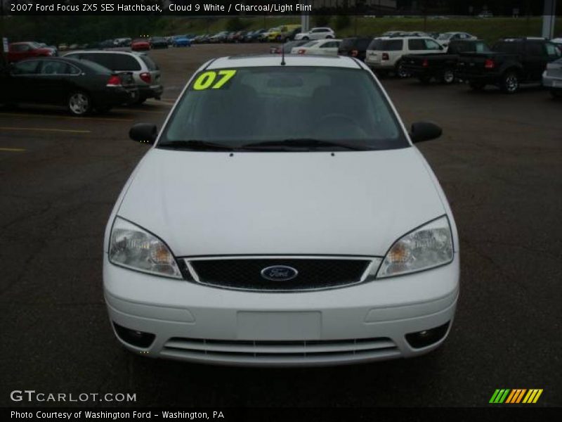 Cloud 9 White / Charcoal/Light Flint 2007 Ford Focus ZX5 SES Hatchback