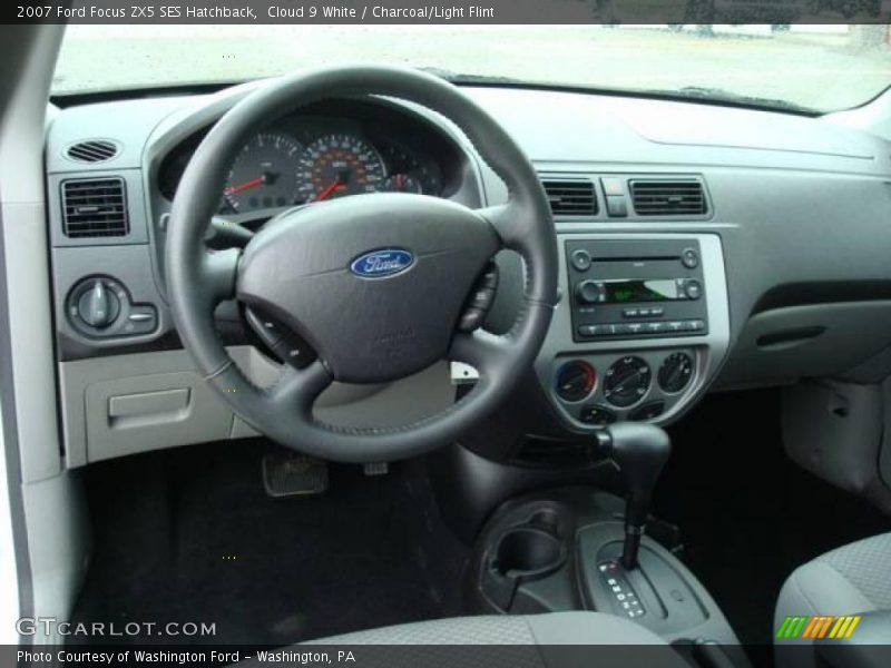 Cloud 9 White / Charcoal/Light Flint 2007 Ford Focus ZX5 SES Hatchback