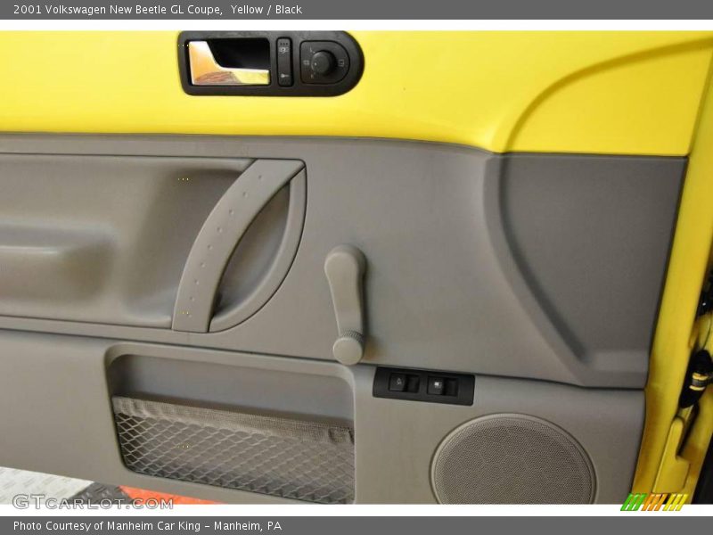 Yellow / Black 2001 Volkswagen New Beetle GL Coupe