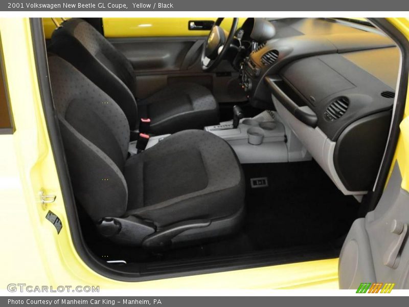 Yellow / Black 2001 Volkswagen New Beetle GL Coupe